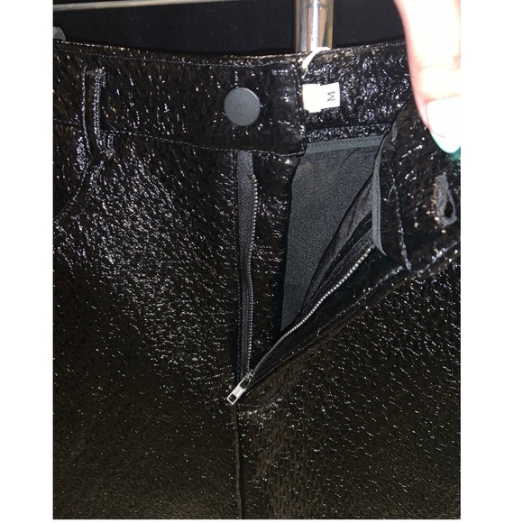 Avantlook textured mini skirt in black—NWT - Picture 7 of 15